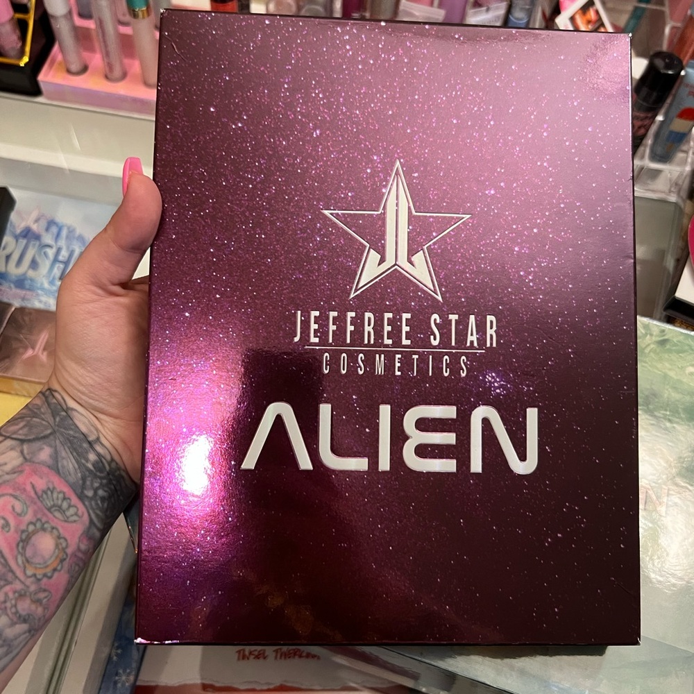Jeffree Star Alien palette